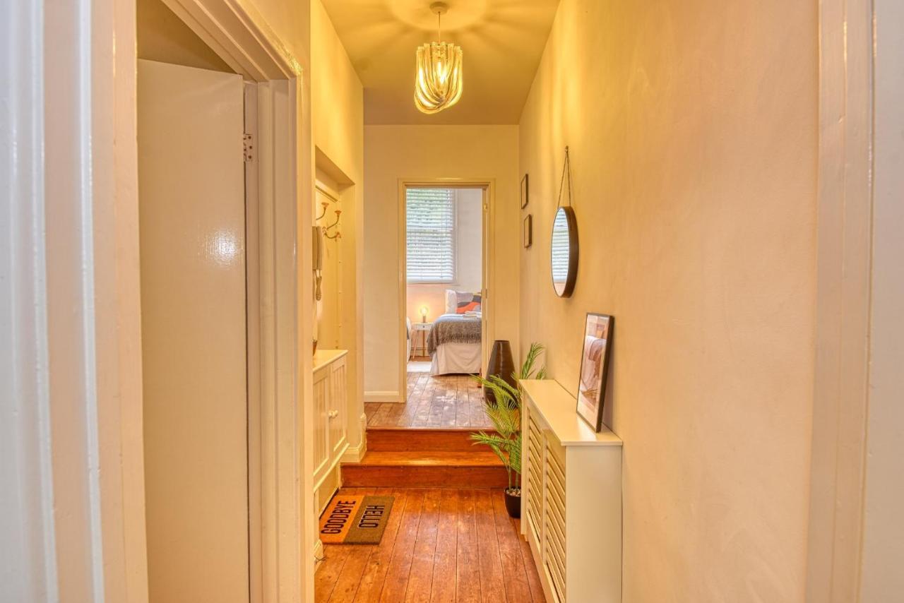 2 Bedroom Apartment In Bath City Centre With Garden & Free Parking Exterior photo