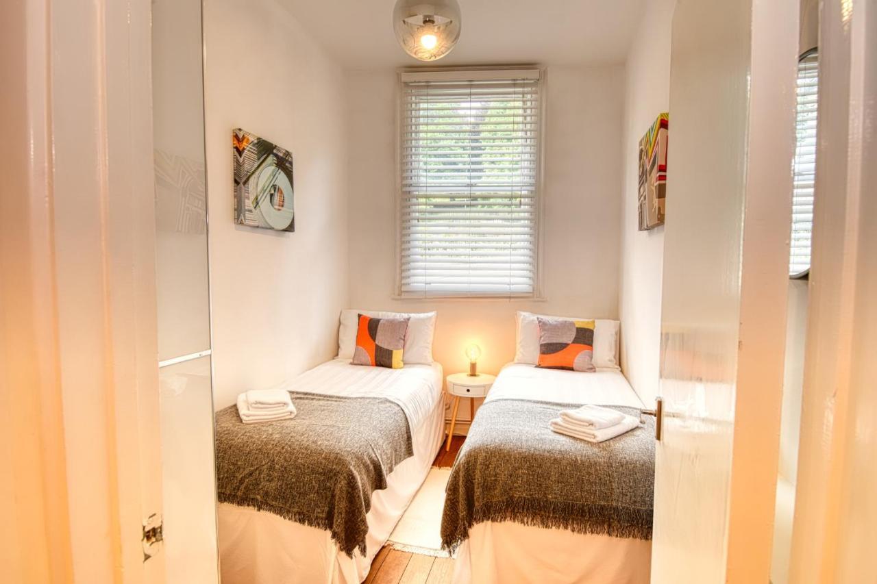 2 Bedroom Apartment In Bath City Centre With Garden & Free Parking Exterior photo