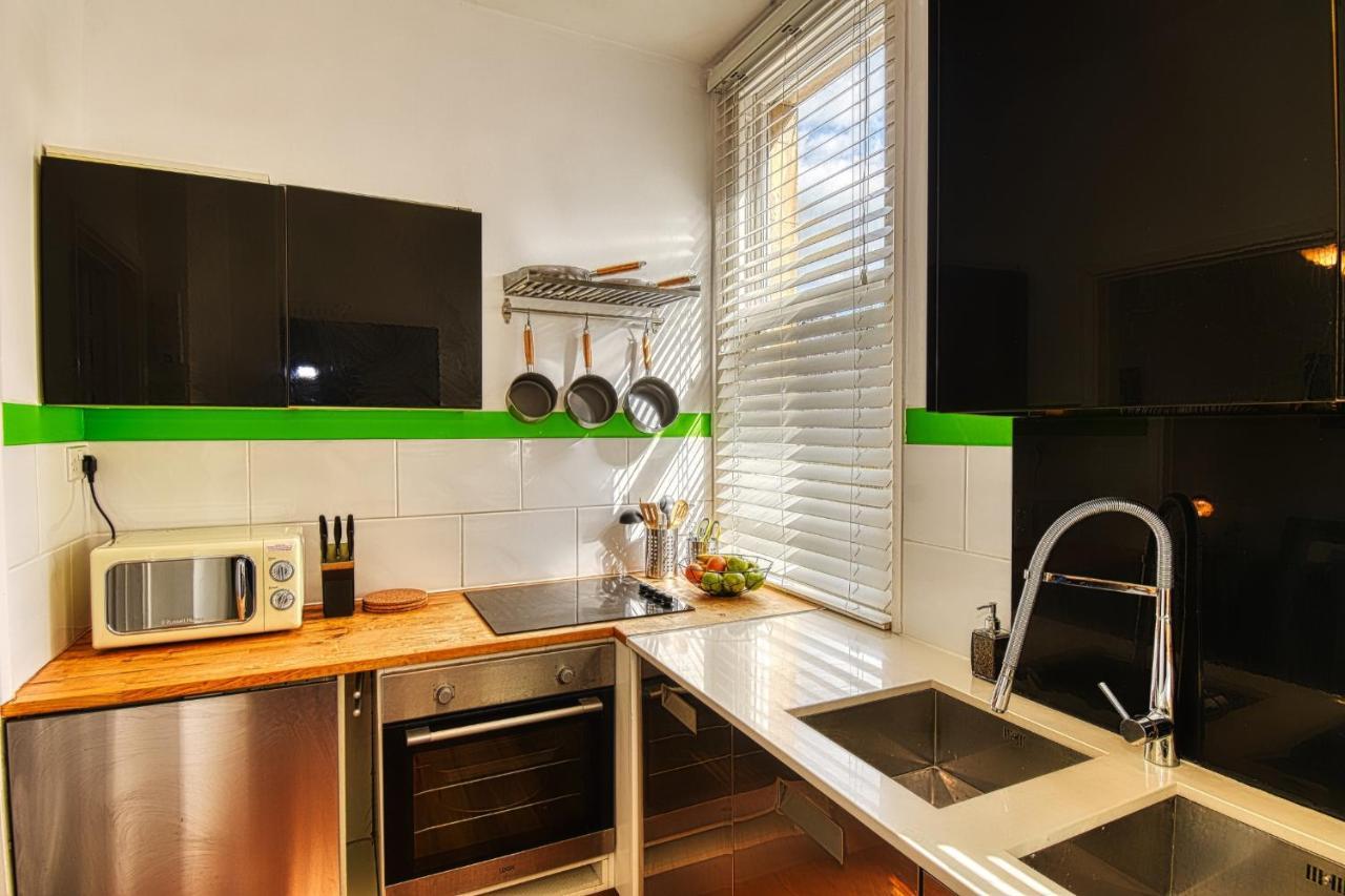 2 Bedroom Apartment In Bath City Centre With Garden & Free Parking Exterior photo
